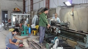 CẦN TUYỂN THỢ TIỆN  CNC – 05 người THỢ PHAY CNC – 05 người THỢ TIỆN