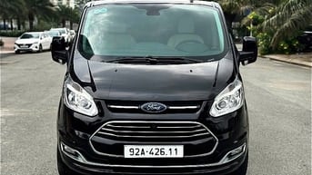 ford tourneo ( phiên bản titanium )  bản full .