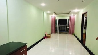 Bán căn hộ Giai Việt, 78m2, 2Pn, 2wc, sổ hồng, view đẹp, giá 3,72 tỷ