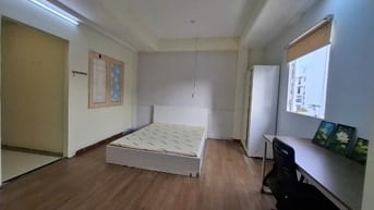 Cho thuê phòng ban công 30m2 ở được 3 người - 96/6 Nguyễn Công Hoan PN