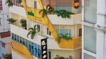 Góc Hẻm xe hơi 3/2 Toà nhà,ngang 7x17m 6 Tầng Thang Máy, gần chung cư 