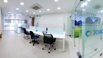 CHO THUÊ VĂN PHÒNG QUẬN 1. DT 100M2, ĐẦY ĐỦ NỘI THẤT.