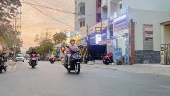 Quận 7 MTKD (7.8*30) Nhà 2 Tầng 15 Phòng Dòng Tiền Sẵn