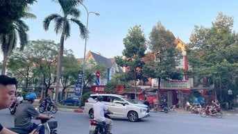 Siêu phẩm mp Nguyễn Khuyến 81m2x5t. Kinh doanh