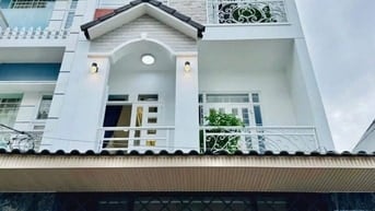 Bán nhà ở đường Nguyễn Đức Cảnh, phường Tân Phong, quận 7, giá 2 tỷ 35