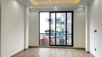 Cần bán nhà ở Nguyễn Chí Thanh, Đống Đa 80m2, 5 tầng chỉ 9 tỷ