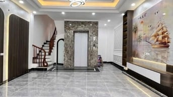 Bán nhà ngõ 101 Trích Sài, Tây Hồ 42m2 MT 5.6m, Thang máy, 2mặt thoáng