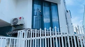 Nhà hai mặt tiền, quận 11, ông ích khiêm. 3pn 3vs. Dt 128m2. 