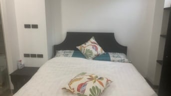 Cho thuê khách sạn TT phố cổ 13 phòng, mới 100%
