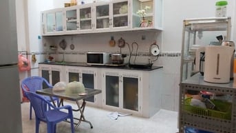 Nhà Mễ Cốc, P15 - Q8. 5,8m x 7,2m Trệt, 2 Lầu. Sát bên chợ hẻm 2,5m