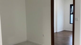 Chính chủ cho thuê gấp căn hộ mới 100% , view công viên , cách Aeon 5p