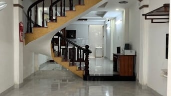 Chính chủ ( không MG) cho thuê nhà hẻm xe hơi, 1 trệt, 1 lầu 