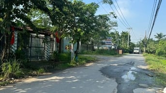 Cho thuê đất và nhà mặt tiền đường Nhị Bình 15