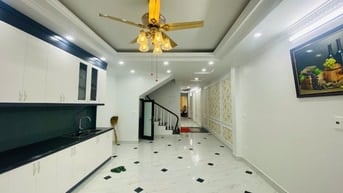 Bán nhà Nguyễn Khánh Toàn-Cầu Giấy 55m2x5 tầng thang máy, giá 12.8 tỷ