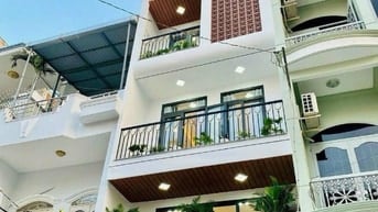 Đi nước ngoài định cư bán gấp nhà ở đường Đặng Văn Bi, phường Bình Thọ