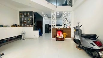 BÁN NHÀ ĐƯỜNG NHIÊU TỨ, Q. PHÚ NHUẬN 