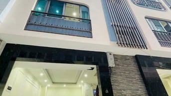 Bán nhà phố Quan Hoa, Cầu Giấy, nhà 7 tầng thang máy 40m2, giá 14,7tỷ