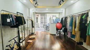 QUẬN 10 NGAY HÀ ĐÔ HẺM XE HƠI 5M 43M2 KO LỘ GIỚI 3 TẦNG, KINH DOANH