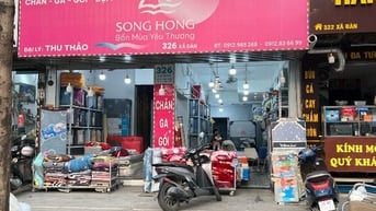 Cho thuê cửa hàng mặt phố xã đàn . Mặt tiền rộng 6m4