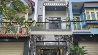 Bán nhà HXH 5m Lý Chính Thắng, P8, Q3 48m2 giá cực kì mềm chỉ 2tỷ500