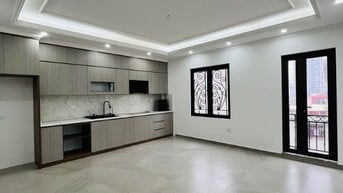 Bán tòa nhà văn phòng Phố Hoàng Quốc việt 98m2 x 8 tầng thông sàn than