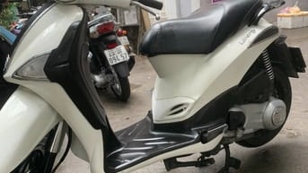 Cần bán xe Piaggio Liberty 125cc màu trắng, xe cực đẹp