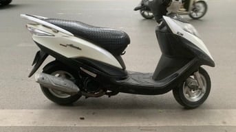 Bán xe SYM Atila nhập nhẩu, salon bay 125cc màu trắng