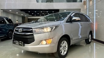 Toyota Innova 2.0E 2017 - 120.000km