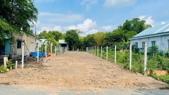 LÔ ĐẤT CHÍNH CHỦ 180m2 GIÁ 690 TRIỆU - SỔ HỒNG RIÊNG.