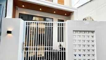 Bán nhà hai mặt tiền kinh doanh đường An phú Tây - Hưng Long