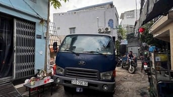 NHÀ NÁT  72m - HẺM XE TẢI- PHAN VĂN TRỊ P11 GIÁ 7TỶ