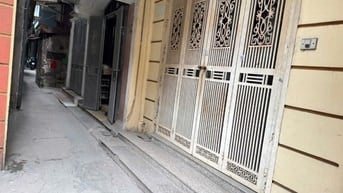 Tôi bán nhà Nghĩa Dũng giá 8,8 Tỷ, 43m x4T. Mặt tiền 6,56m. Oto đỗ