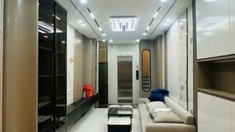 - NHÀ 2 THOÁNG - THANG MÁY NHẬP KHẨU - FULL NỘI THẤT - Ở SƯỚNG - 6TẦNG