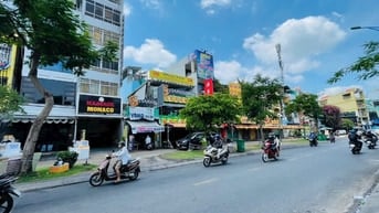 SIÊU NGON, MT Đồng Đen 130m2( 5 x 27 ) 5 Tầng giá rẻ đầu tư Vỉa hè 10m