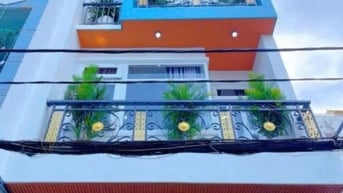 Nhà đẹp Trần Bình Trọng, P4, Q5 mua sang tên công chứng trong ngày