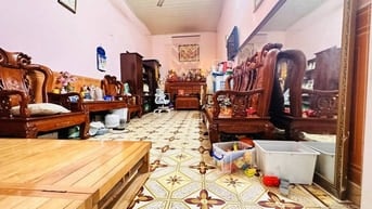 Bán nhà  Võ Chí Công diện tích 100m x3 tầng gần phố giá 13,x tỷ 