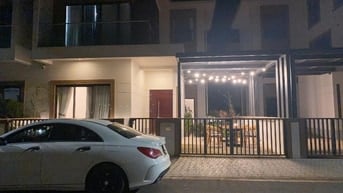 Cần bán nhà biệt thự song lập, nội thất cao cấp 200m2, Swan bay