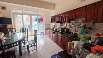 Bán nhà Mặt phố đường đôi, kinh doanh đỉnh, gần Trung tâm Y tế quận