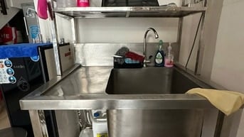 THANH LÝ KỆ RỬA CHÉN 2 TẦNG INOX XỊN