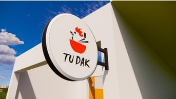 Nhà Hàng Gà Om TuDak Tuyển 3 Phụ Bếp Nữ 