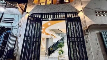 Tôi kẹt tiền quá bán gấp căn nhà Tú Xương, P6, Quận 3. Giá 1 tỷ 900.