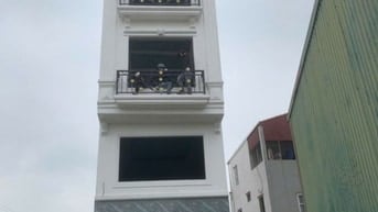 Bán nhà Đông Mỹ - Thanh Trì, DT 44M x 5 tầng, ô tô đỗ cửa, nhà mới xây