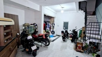 Nhà Mặt Tiền HXH Trần Xuân Soạn ,Quận 7,4 Lầu Dòng Tiền 22 Triệu/Tháng