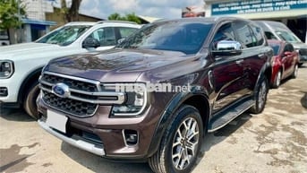 Ford Everest Titanium 2.0L 4x2 AT - 2022