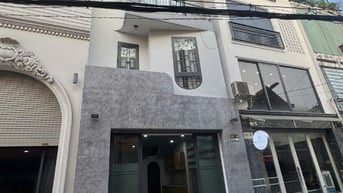  NHÀ ĐẸP 4 LẦU HẺM 7M CHỈ CÁCH MT HẬU GIANG 20M