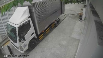 Nhà biệt thự khu Kiều Đàm, xe hơi đậu trong nhà, tiện ích đầy đủ.