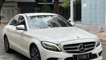 Mercedes Benz C200 Model 2019 . Ngay chủ
