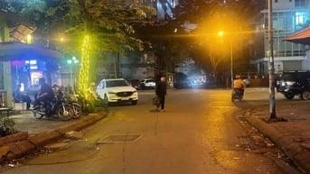 BÁN NHÀ 2 MẶT PHỐ VĂN CAO, KINH DOANH ĐỈNH CAO, 92 M2, GIÁ 29,6TỶ. 