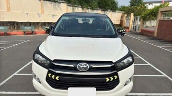 Toyota Innova 2019 2.0E - 86000 km