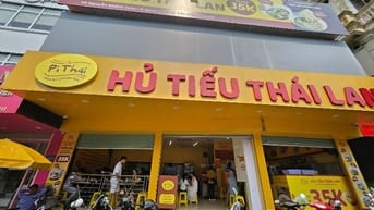 Mặt Phố Trần Đại Nghĩa 300m2 - mt12m - 4.500 USD / tháng 